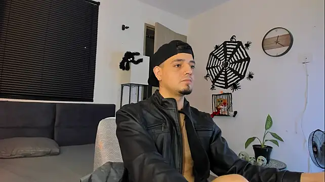 alejandro_calderon1's Webcam Show