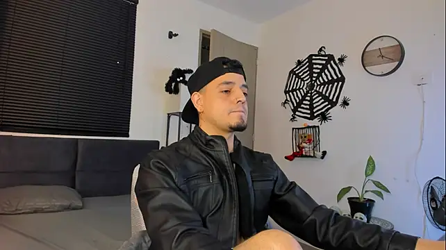 alejandro_calderon1n Webbikameraesitys