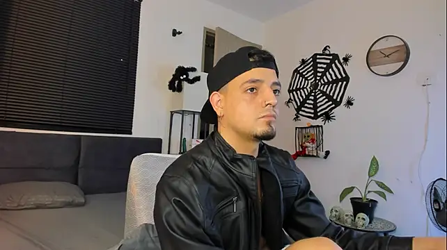 Show de alejandro_calderon1 na webcam