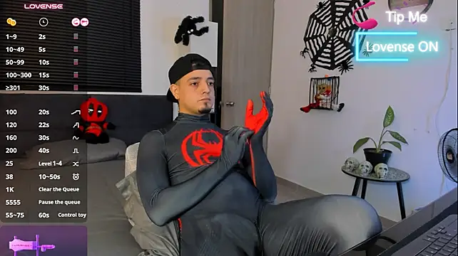 Webkamerová show alejandro_calderon1