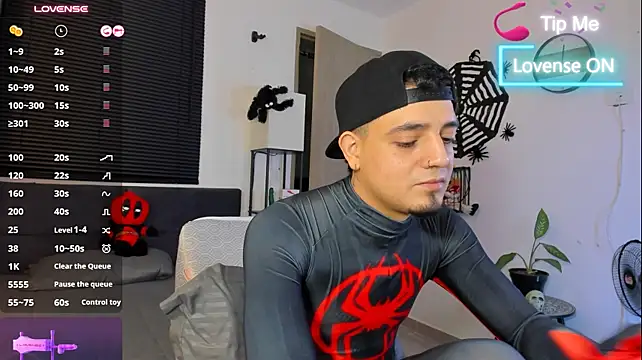 alejandro_calderon1 Adlı Modelin Web Kamerası Şovu
