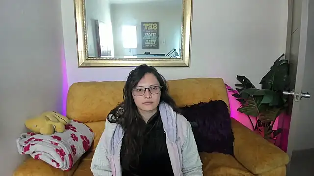 Chat +18 de Kyomi_chang ao vivo