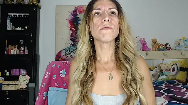 aleera_starxx982 Webcamshow