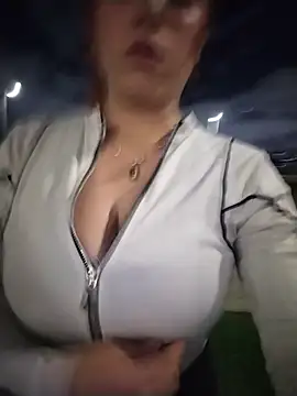 Show modela Sofhi_a20 na web-kameri