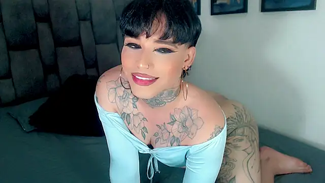 little_star_porn's Webcam Show