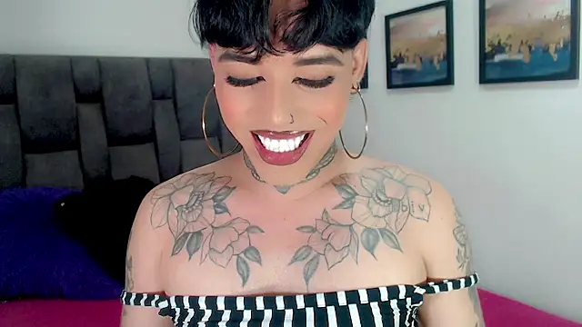 little_star_porn's Webcam Show