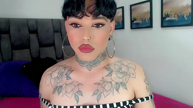 little_star_porn's Webcam Show