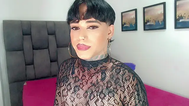 Pokazy przed kamerką – little_star_porn