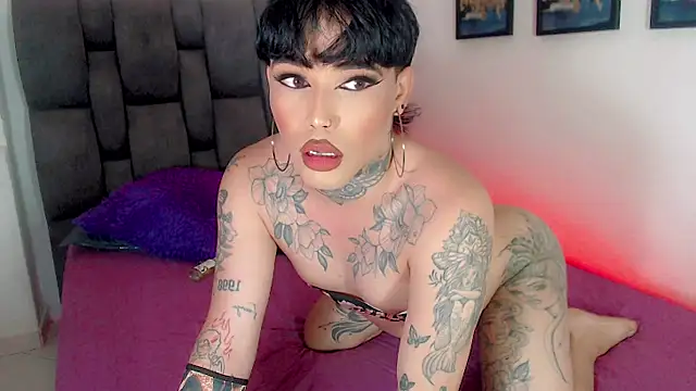 Show modela little_star_porn na web-kameri