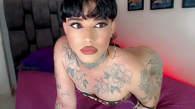 little_star_porn Show in webcam