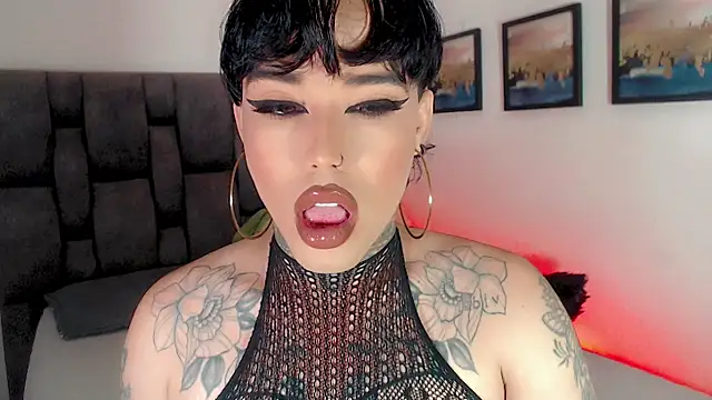 little_star_porn's Webcam Show