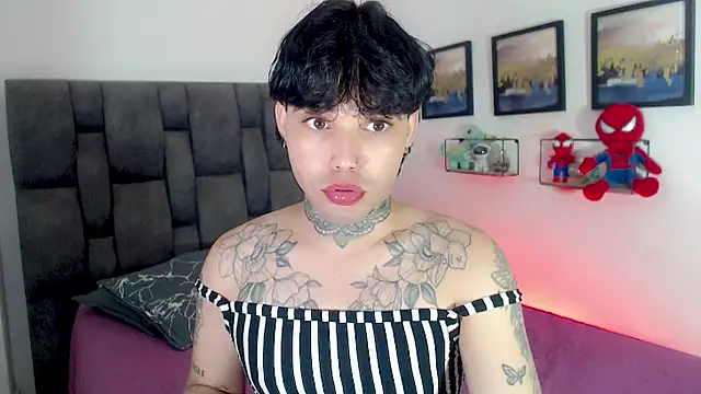 הופעת וובקאם של little_star_porn