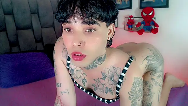 הופעת וובקאם של little_star_porn