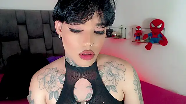 Pokazy przed kamerką – little_star_porn
