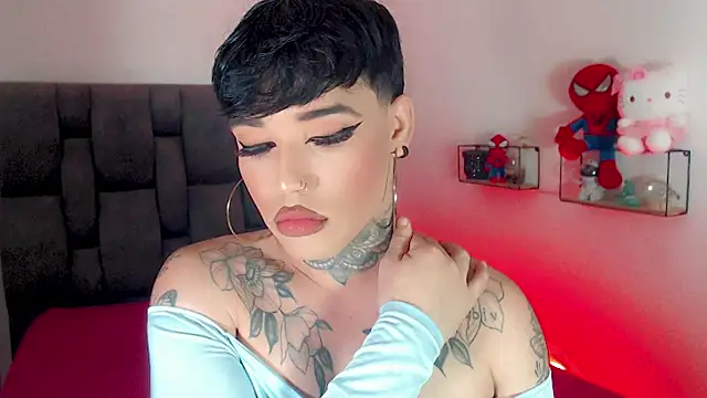 Pokazy przed kamerką – little_star_porn