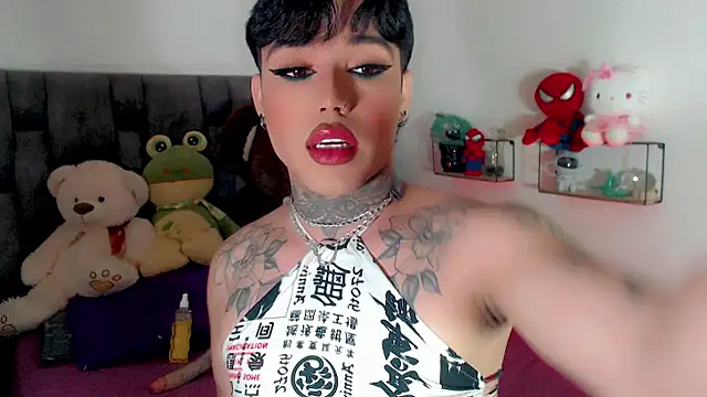 Pokazy przed kamerką – little_star_porn