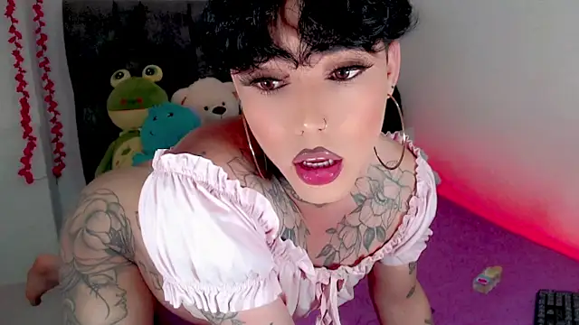 Pokazy przed kamerką – little_star_porn