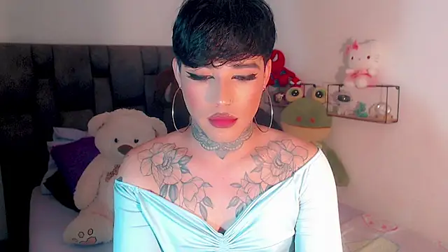 Pokazy przed kamerką – little_star_porn
