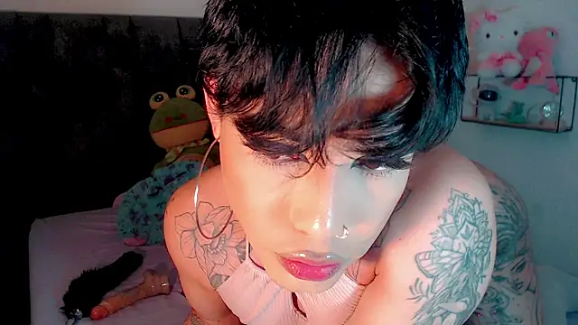 Pokazy przed kamerką – little_star_porn