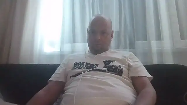 -Titus- Webcam-Show