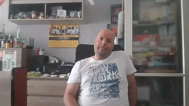-Titus- Webcam-Show