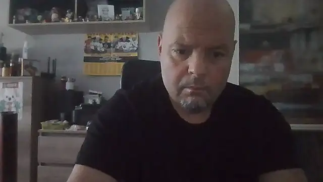 -Titus- webkamerás műsora