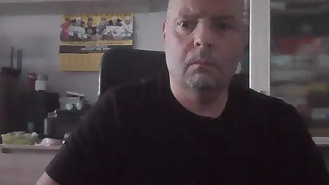 -Titus- webkamerás műsora
