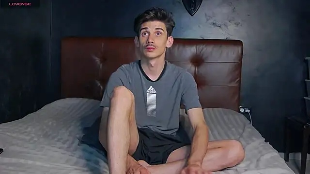 DanielCrush1 Show in webcam