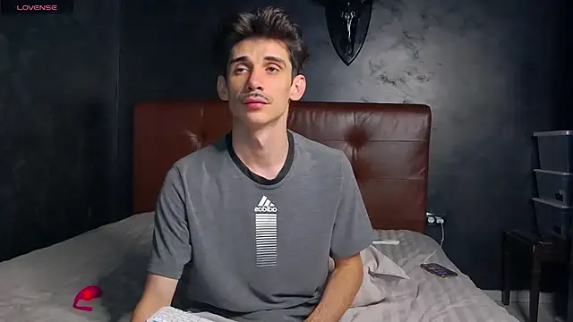 DanielCrush1 网络视讯表演