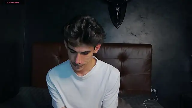 DanielCrush1 Show Webcam