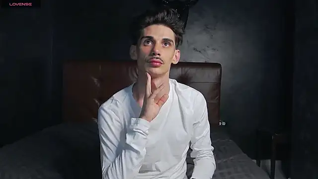 DanielCrush1 Шоу с уебкамера