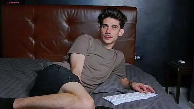 DanielCrush1 Webcam show