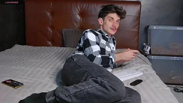 DanielCrush1 Webcam show