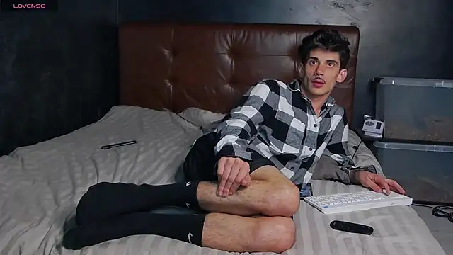 DanielCrush1 Webcam show
