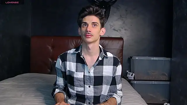 DanielCrush1 Webcam show