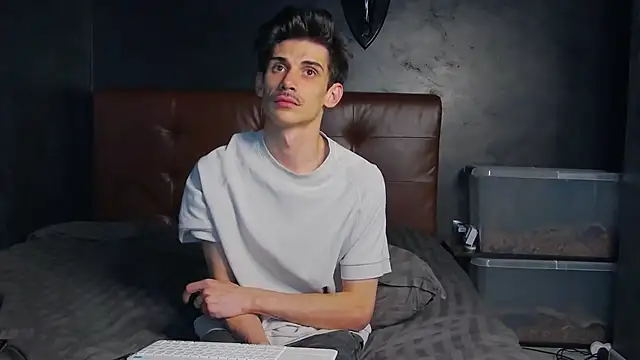 הופעת וובקאם של DanielCrush1