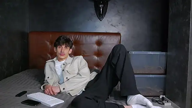 DanielCrush1n Webbikameraesitys