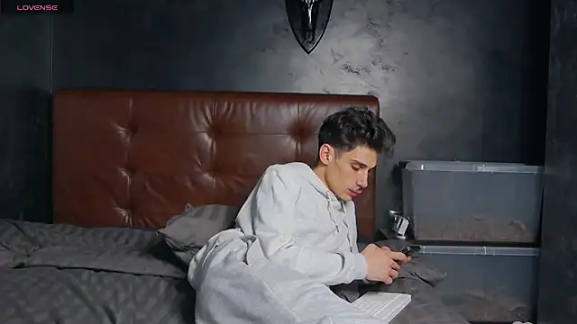 DanielCrush1 网络视讯表演