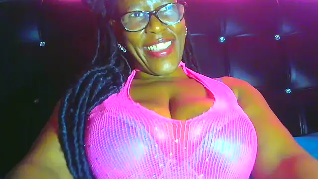 XXX chat uživo modela Queenofthenightx