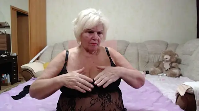 Blondebomb Obrolan Langsung XXX