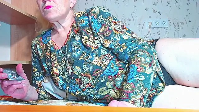 Вебкам-шоу MadamBombShell