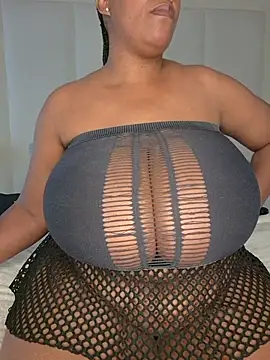 Busty_Melissa Chat XXX in diretta
