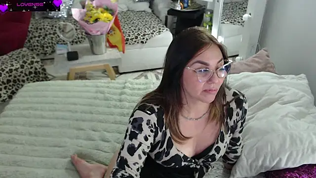 Myrnasexxx Live XXX-Chat