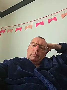 omene8's Live Sex Cam Show