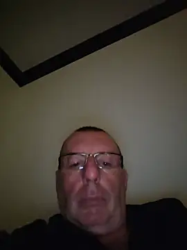 omene8 Webcam-Show