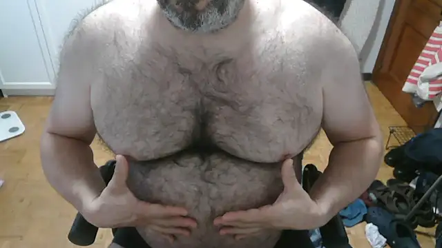 mikeyhotbear Adlı Modelin Web Kamerası Şovu