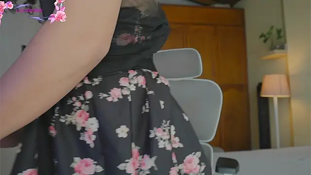 GabriSaenz Show in webcam