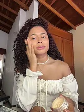 GabriSaenz webcam show