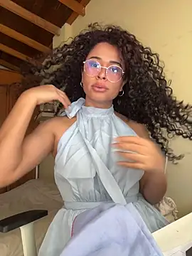 GabriSaenz webcam show