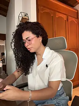 GabriSaenz Show Webcam